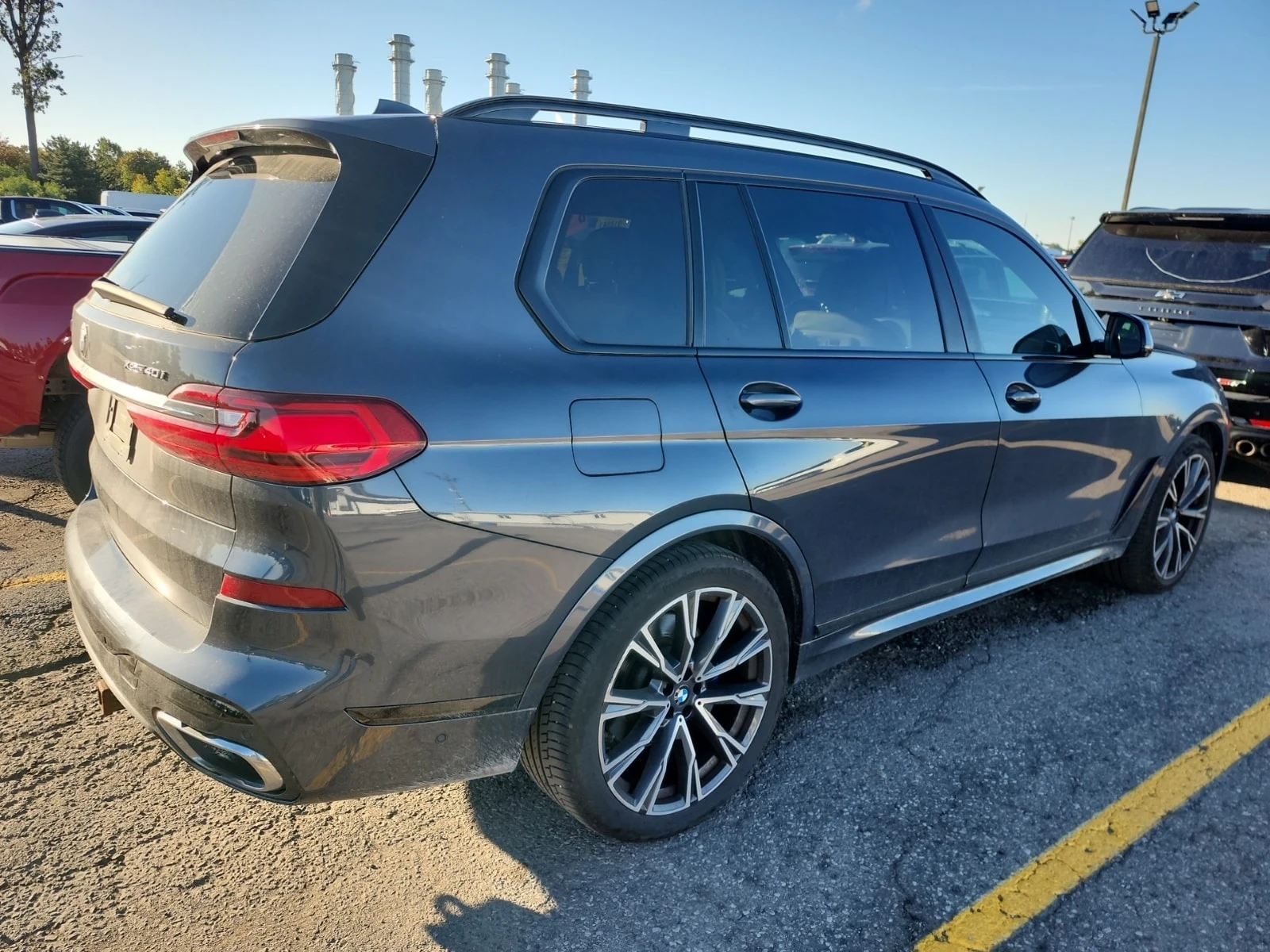 BMW X7 M ПАКЕТ/XDRIVE40I/CARFAX/ЛАЗЕРИ/ДИСТРОНИК/ОБДУХ/, снимка 3 - Автомобили и джипове - 56155353