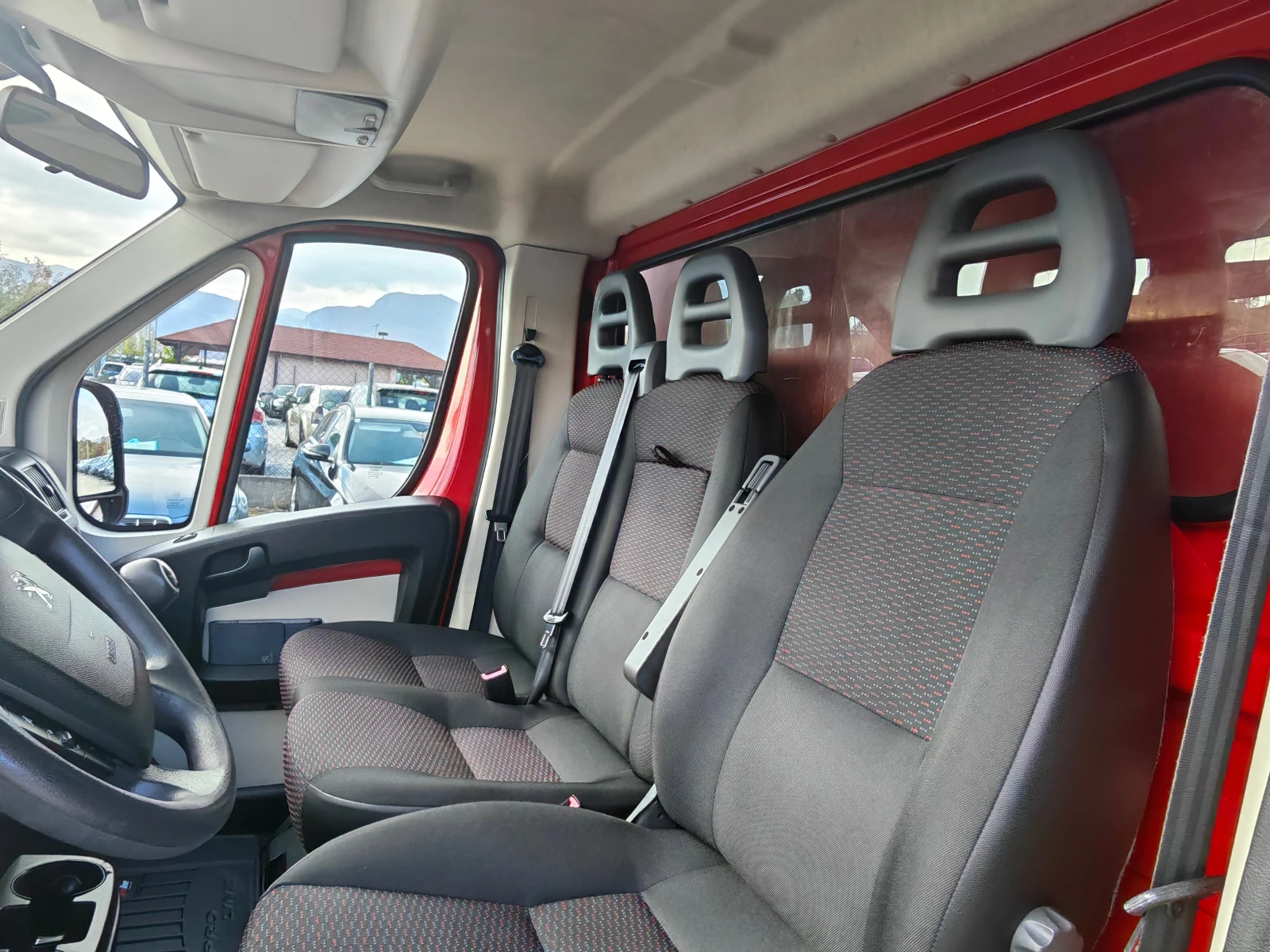 Peugeot Boxer 2.0 дизел, снимка 11 - Бусове и автобуси - 56534441