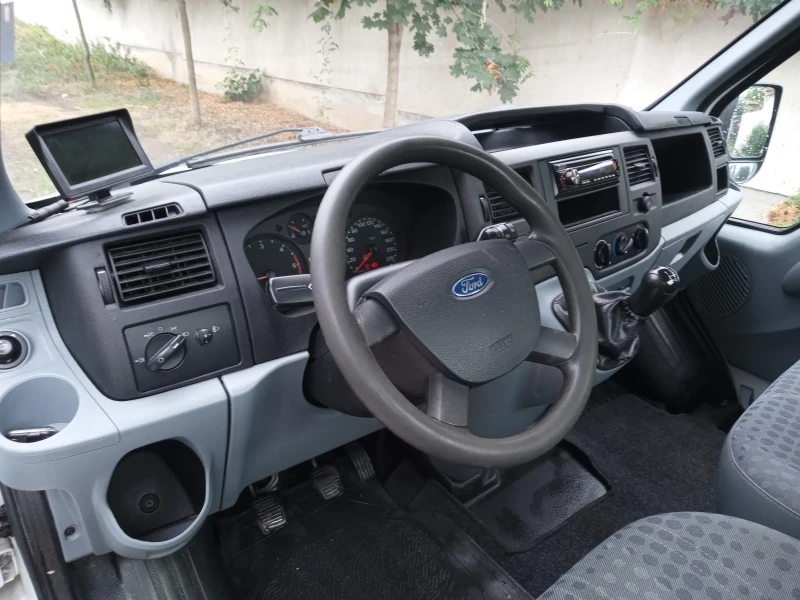 Ford Transit 2.4tdci-100ps, снимка 11 - Камиони - 47221316