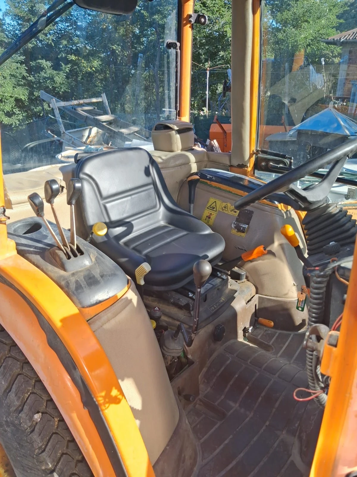 Трактор John Deere 4400 - изображение 6