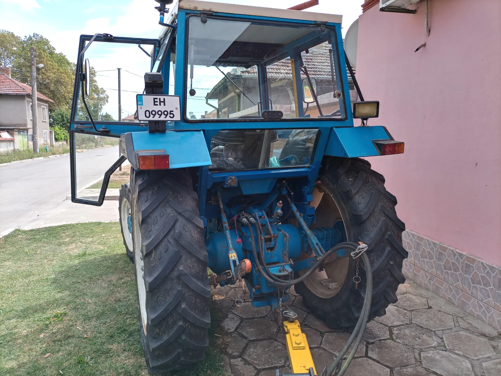 Трактор Ford 4610, снимка 3 - Селскостопанска техника - 54923825