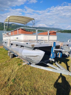 Обява за продажба на Лодка Tracker Sun tracker pontoon  ~40 000 лв. - изображение 1