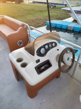 Обява за продажба на Лодка Tracker Sun tracker pontoon  ~40 000 лв. - изображение 11
