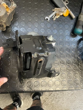 abs помпа Citroen C5 9832666680, снимка 4