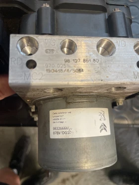 abs помпа Citroen C5 9832666680, снимка 2