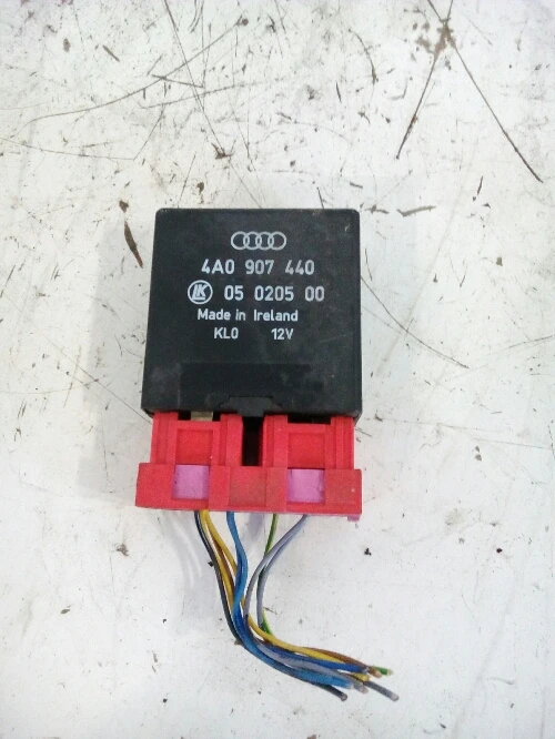Реле ел.огледала Ауди А6