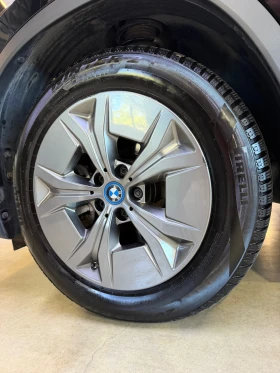 BMW iX1 xDrive 30, снимка 10