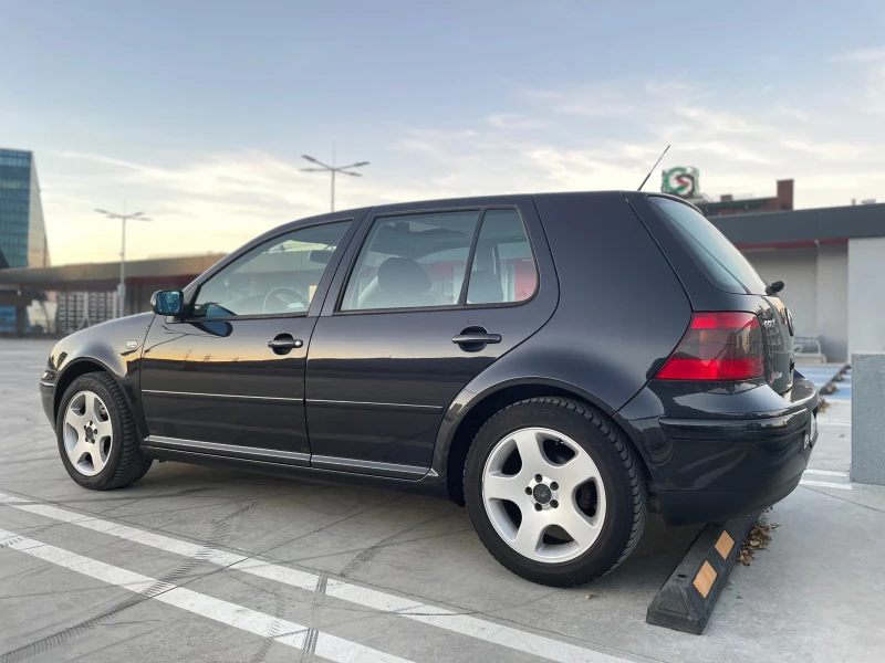 VW Golf 2.0, снимка 5 - Автомобили и джипове - 49475634