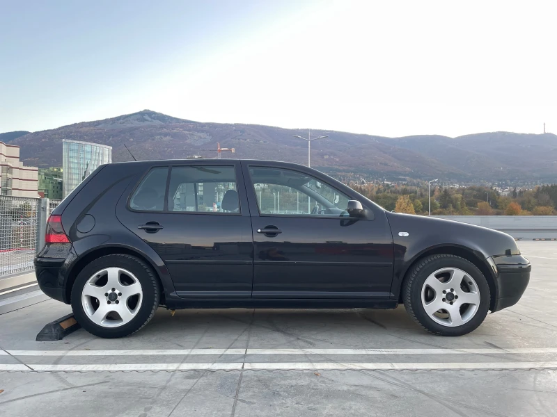 VW Golf 2.0, снимка 7 - Автомобили и джипове - 47732749