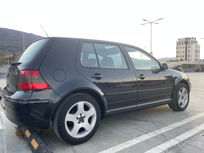 VW Golf 2.0, снимка 4 - Автомобили и джипове - 49475634