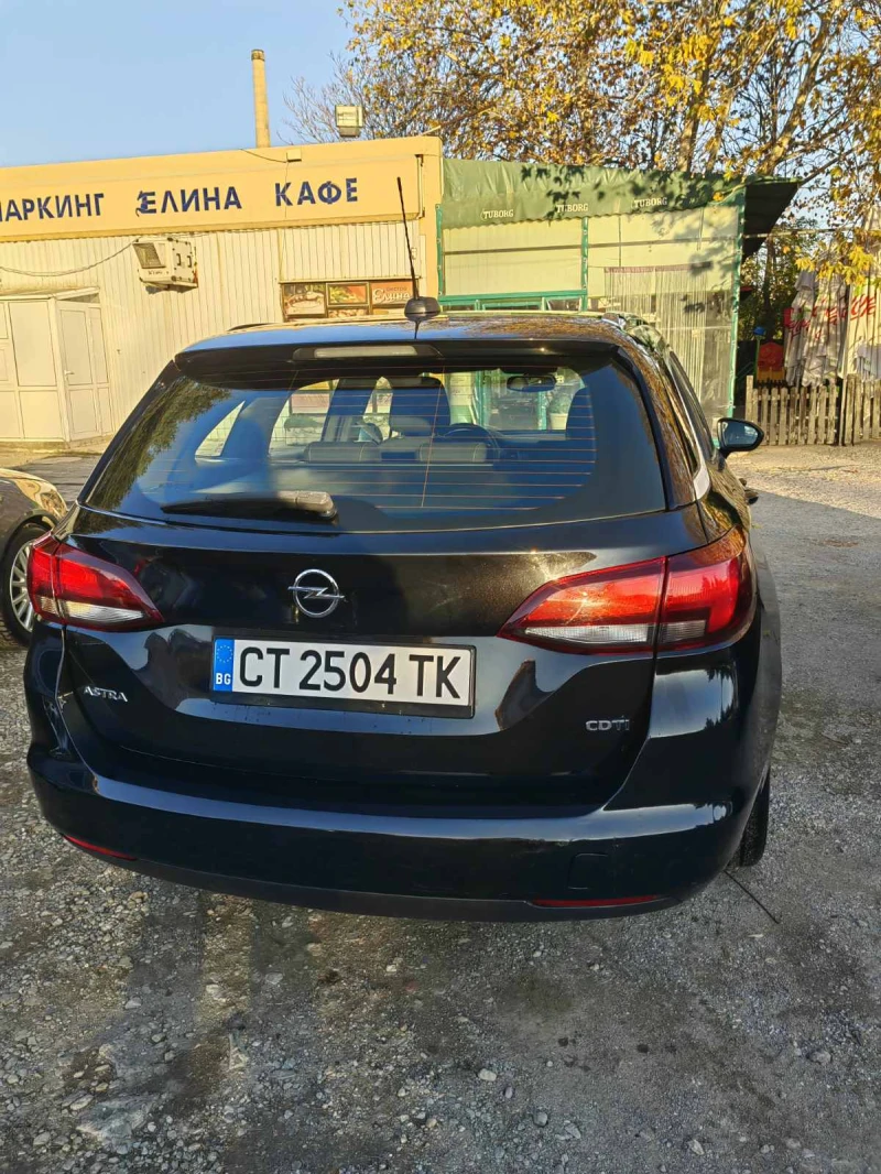 Opel Astra 1.6 CDTI, снимка 3 - Автомобили и джипове - 48286005