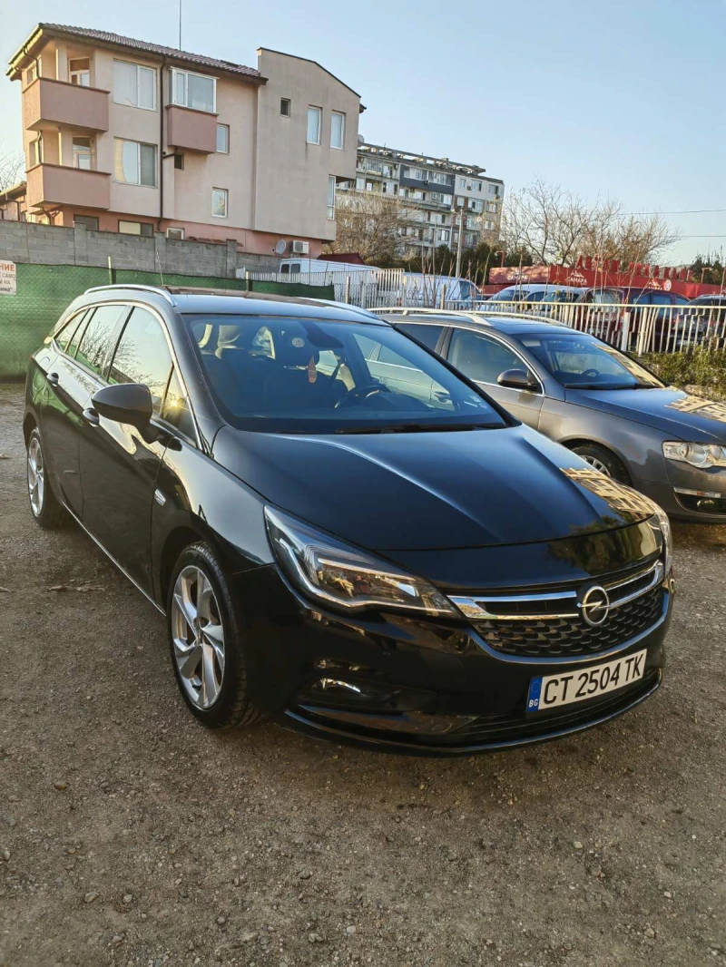 Opel Astra 1.6 CDTI, снимка 1 - Автомобили и джипове - 48286005