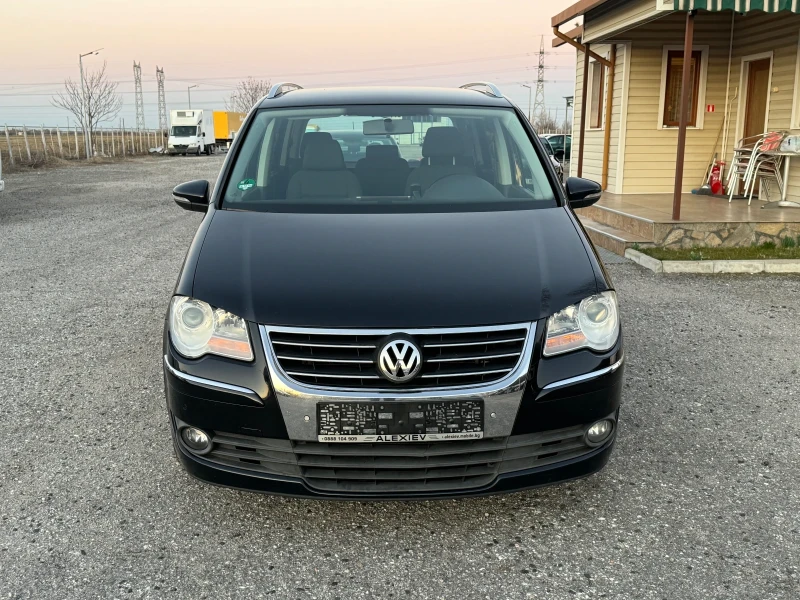 VW Touran 2.0TDI DSG Face, снимка 2 - Автомобили и джипове - 49376453