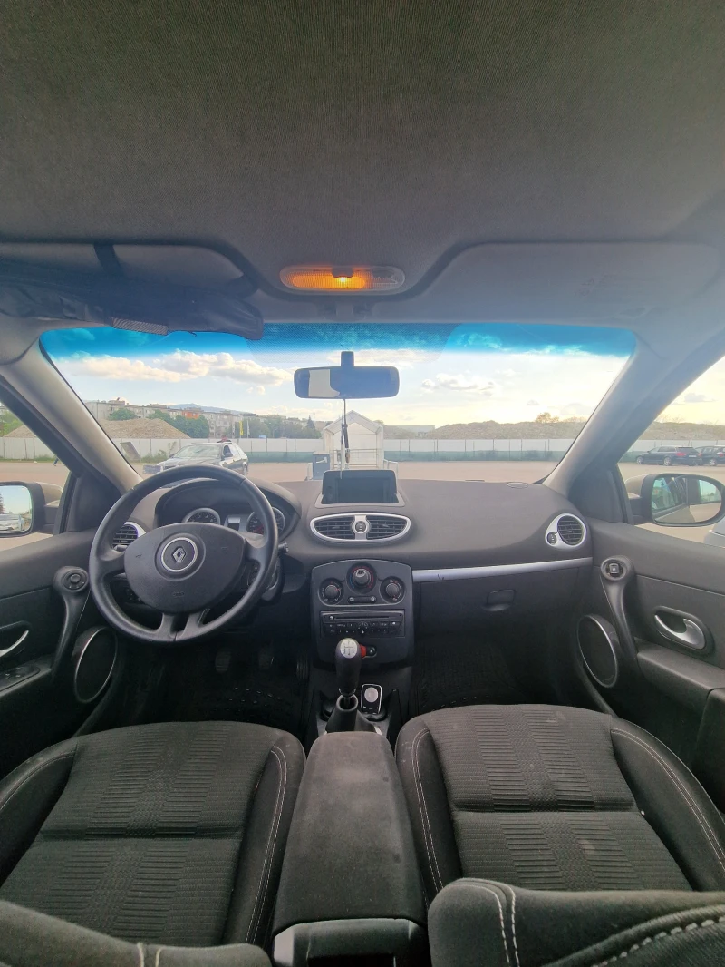 Renault Clio 1.2I LPG, снимка 9 - Автомобили и джипове - 52517855