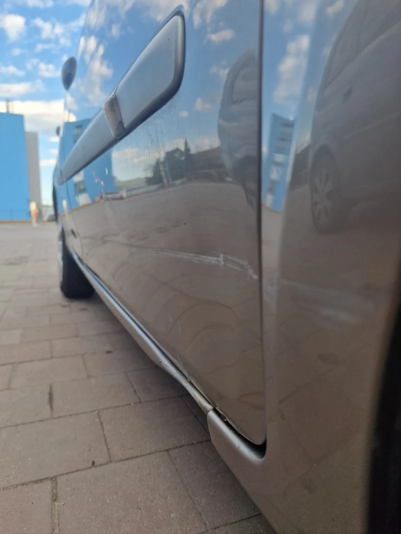 Renault Clio 1.2I LPG, снимка 14 - Автомобили и джипове - 52517855