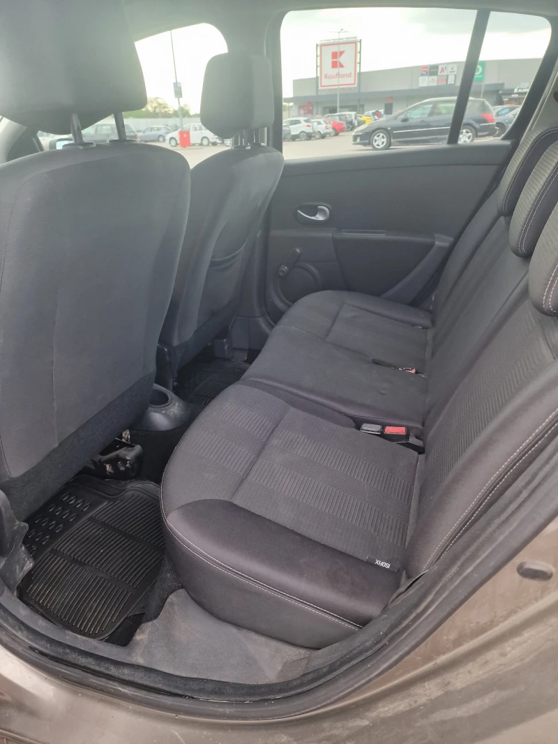 Renault Clio 1.2I LPG, снимка 11 - Автомобили и джипове - 52517855