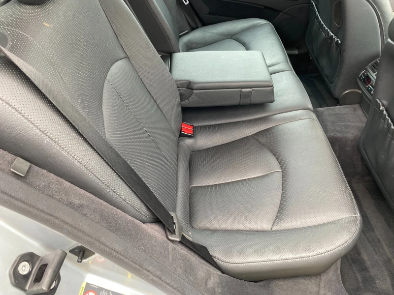 Mercedes-Benz E 500 4 matic , снимка 10 - Автомобили и джипове - 50337653