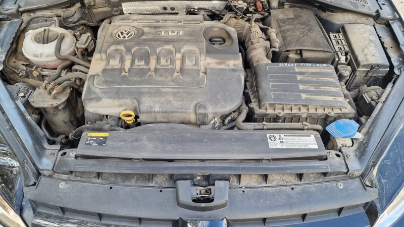 VW Golf, снимка 17 - Автомобили и джипове - 51711312