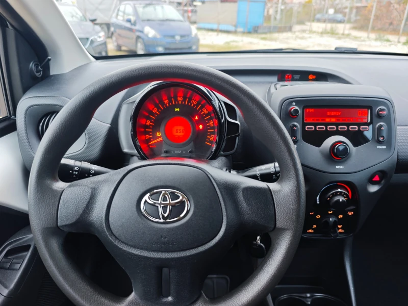 Toyota Aygo 2021 EURO 6, снимка 15 - Автомобили и джипове - 52471474