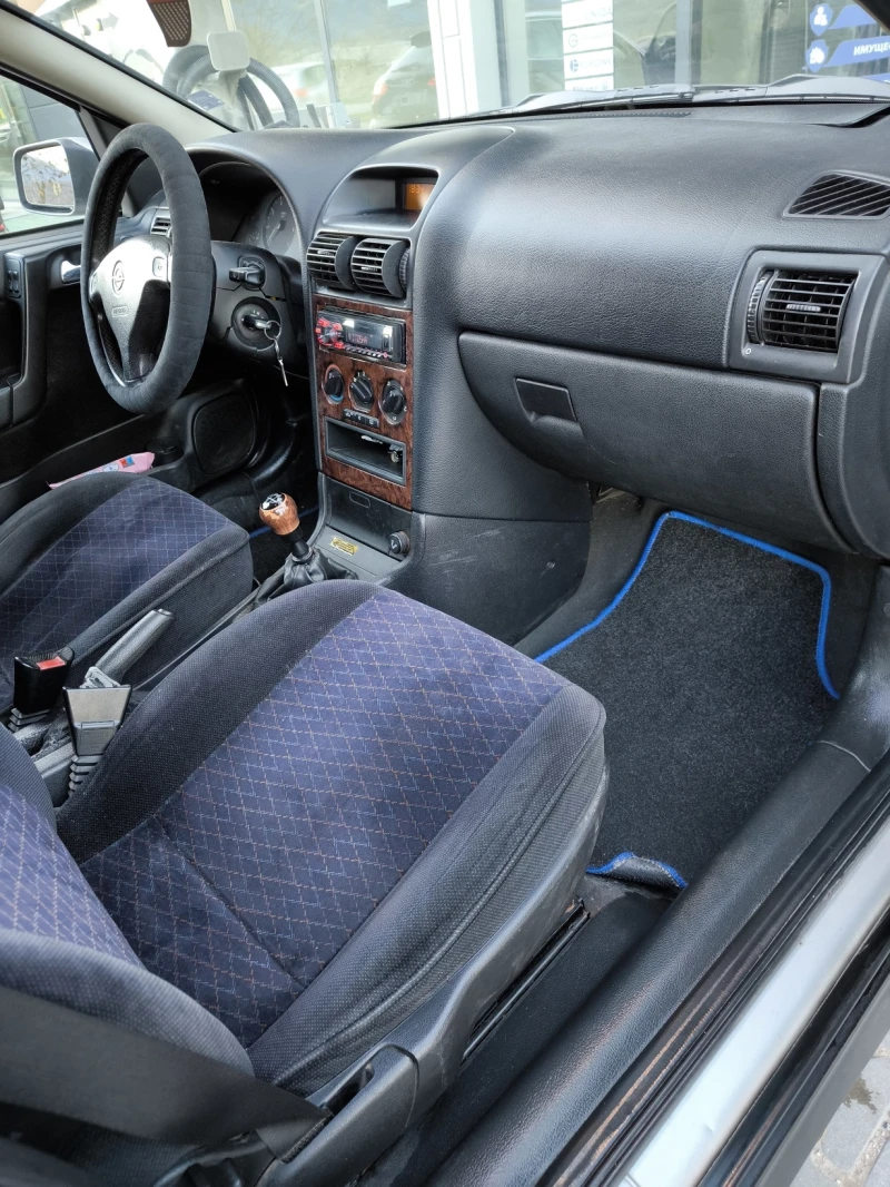 Opel Astra 1.6 benzin, снимка 10 - Автомобили и джипове - 53526092