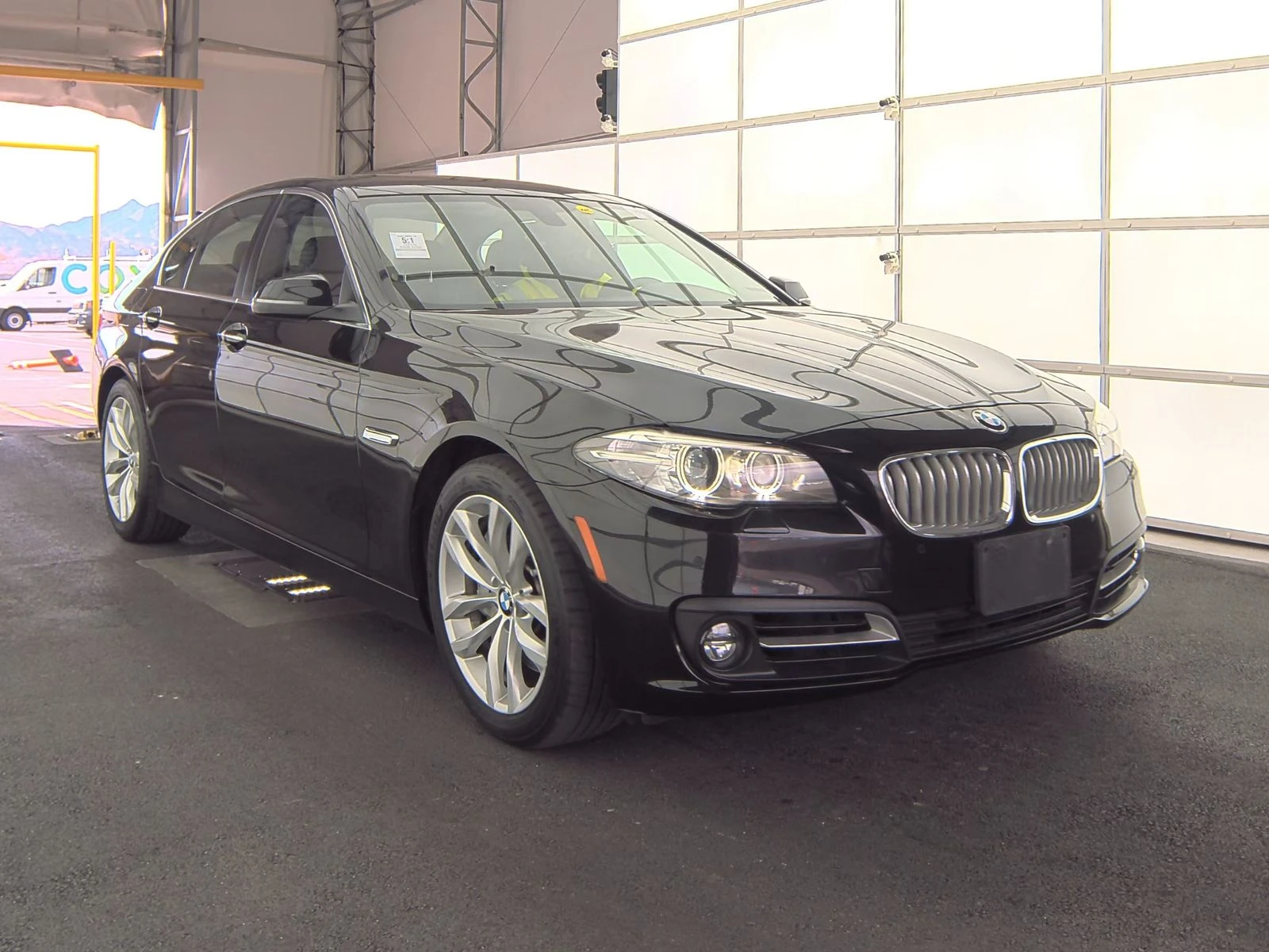 BMW 550 HARMAN* KEYLESS* PODGREV* PANO* HID*  - изображение 3