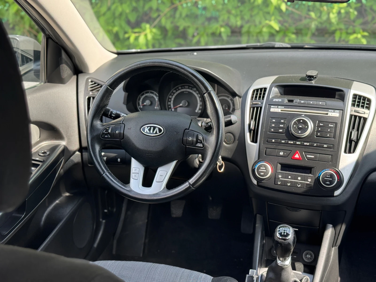 Kia Ceed 1.4 LPG Сервизна История - изображение 7