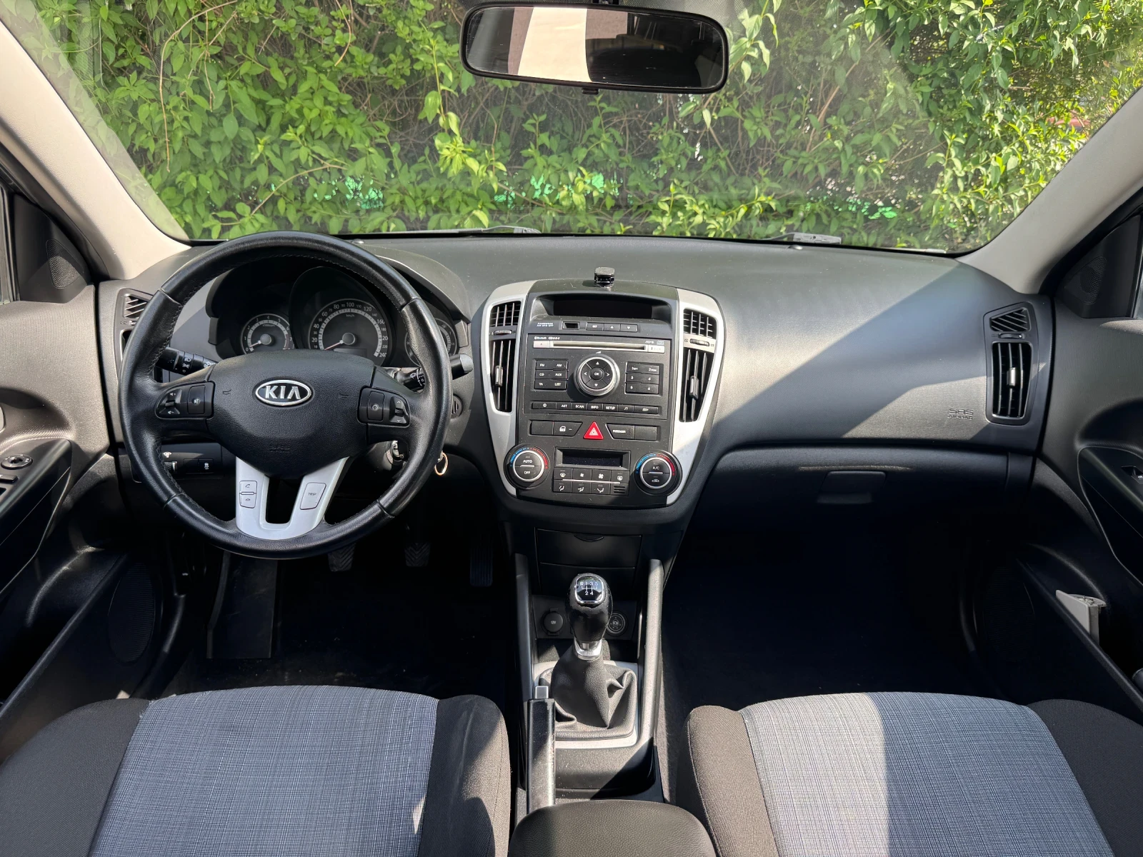 Kia Ceed 1.4 LPG Сервизна История - изображение 6