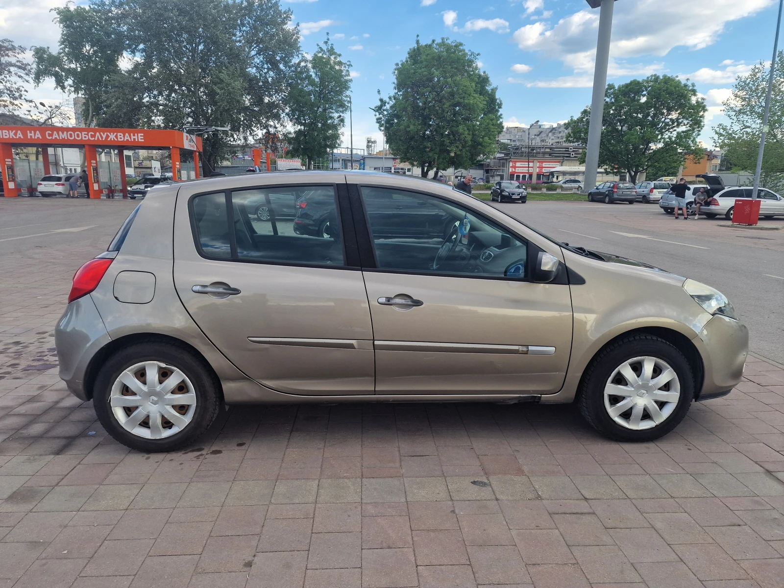 Renault Clio 1.2I LPG - изображение 4