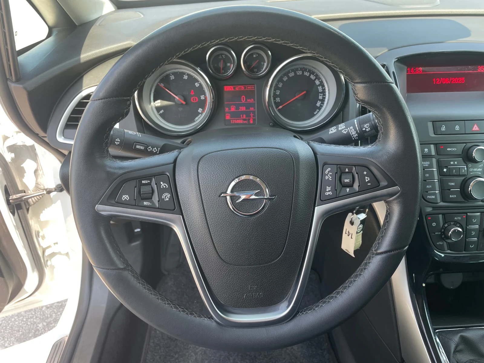 Opel Astra 1.6 TDCI TOP - изображение 8