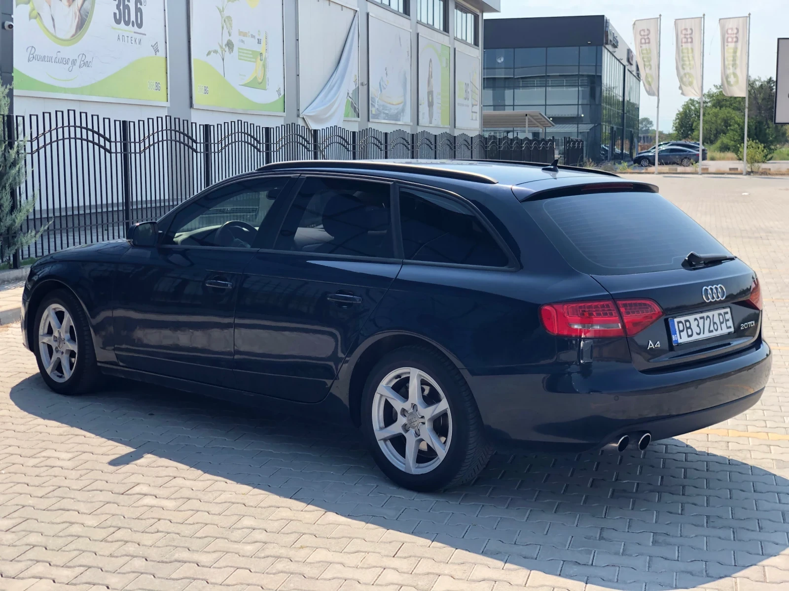 Audi A4 AUDI A4 2000кк. 143к.с. - изображение 8