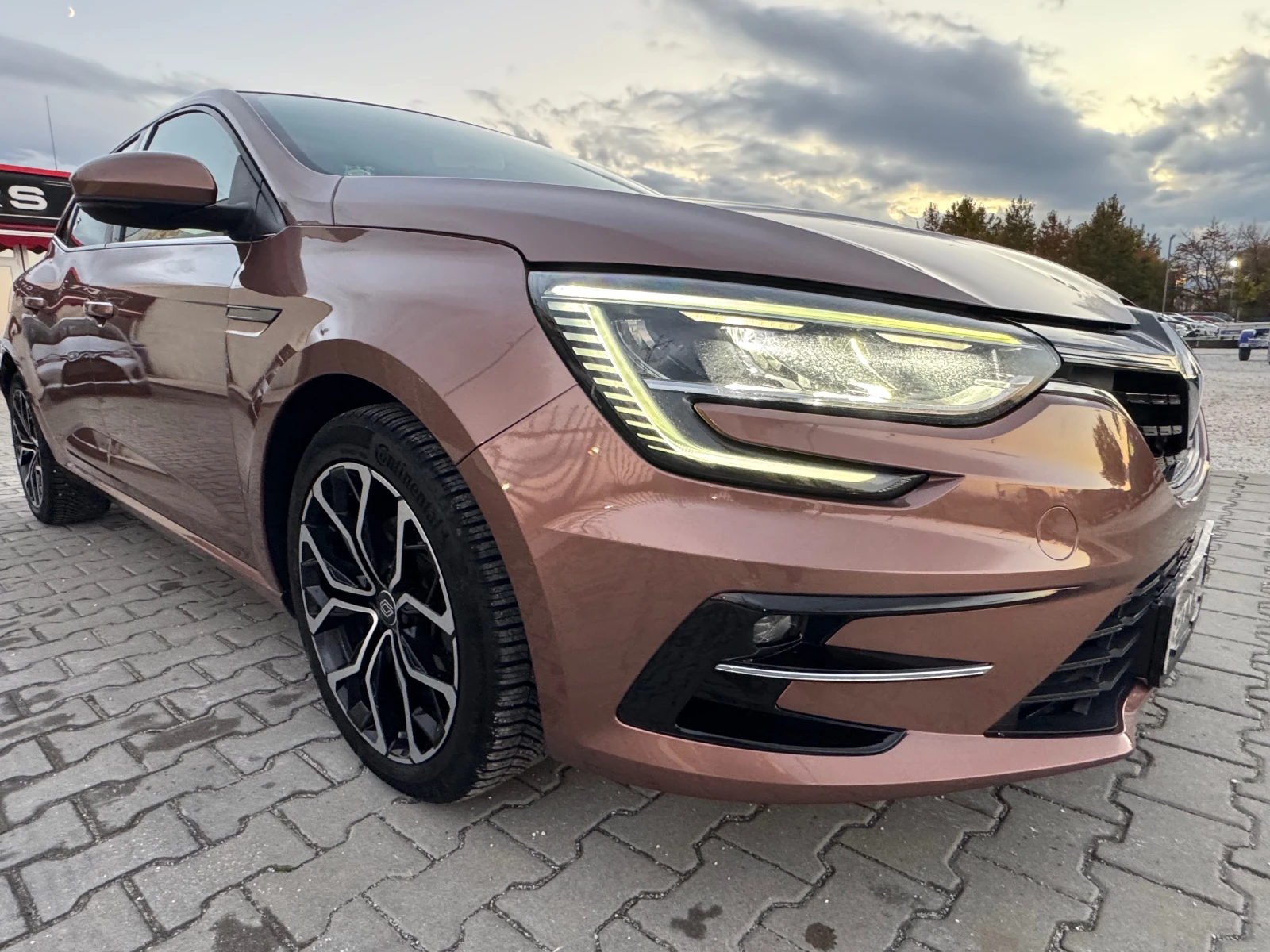 Renault Megane 1.5DCi-!!51.000km!-2022! FULL LED | Mobile.bg   6