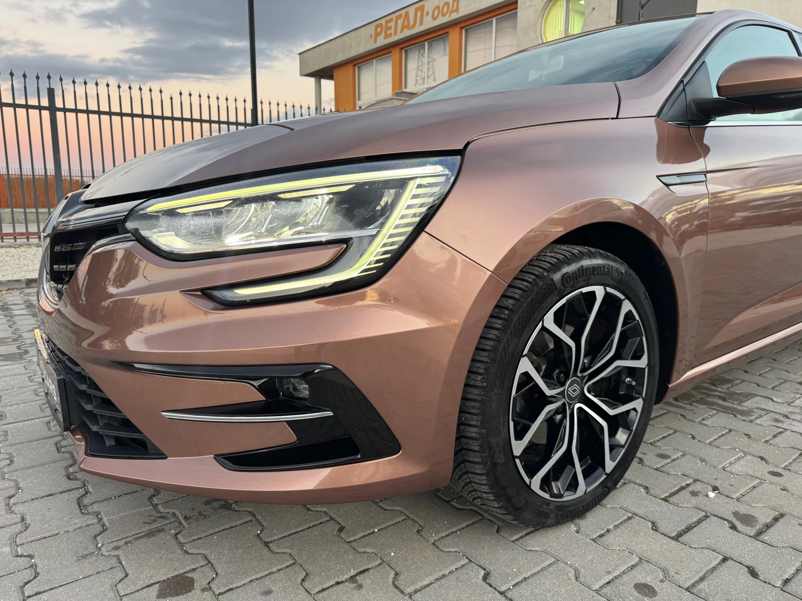 Renault Megane 1.5DCi-!!51.000km!-2022! FULL LED | Mobile.bg   7