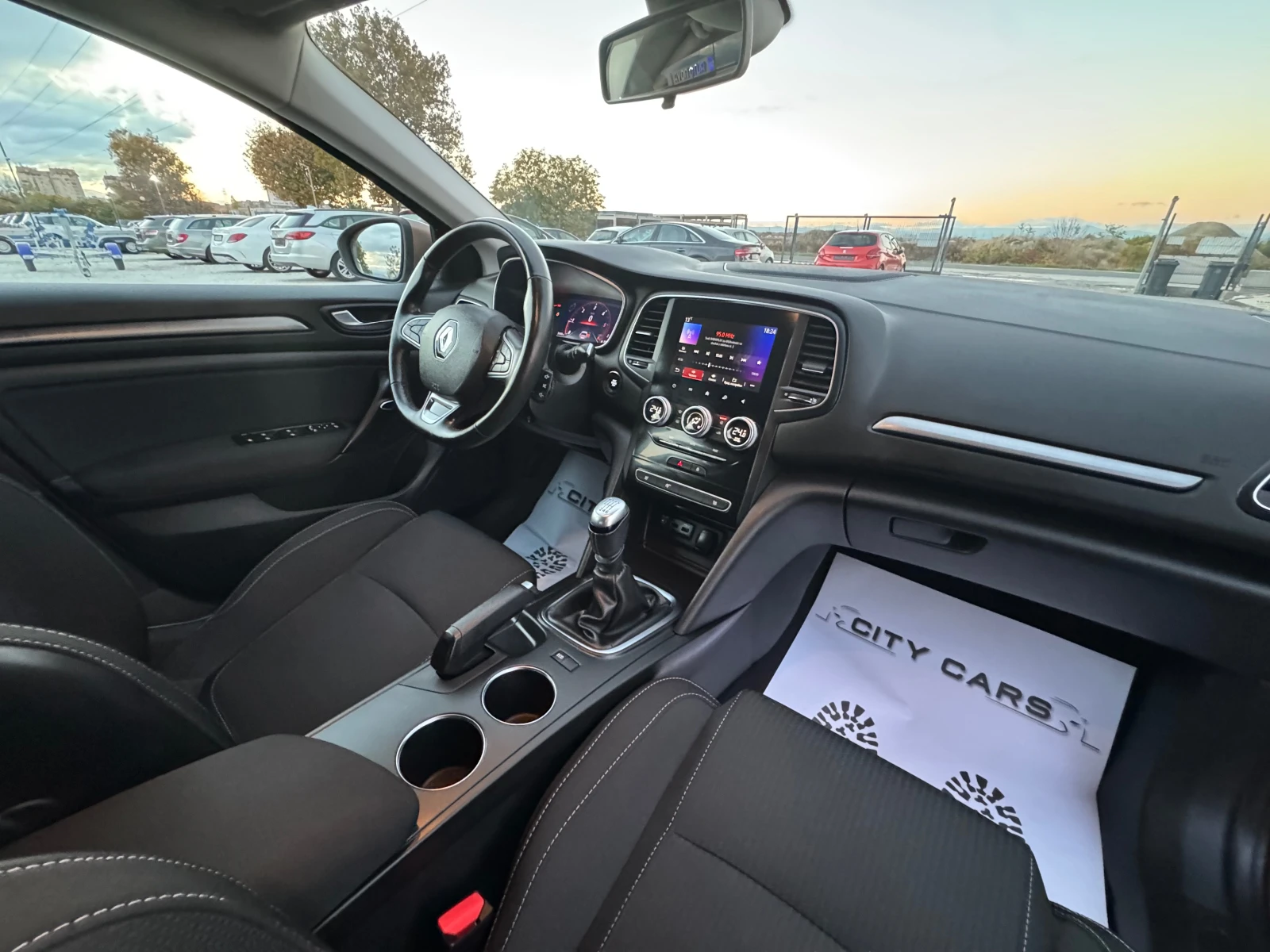 Renault Megane 1.5DCi-!!51.000km!-2022! FULL LED | Mobile.bg   12