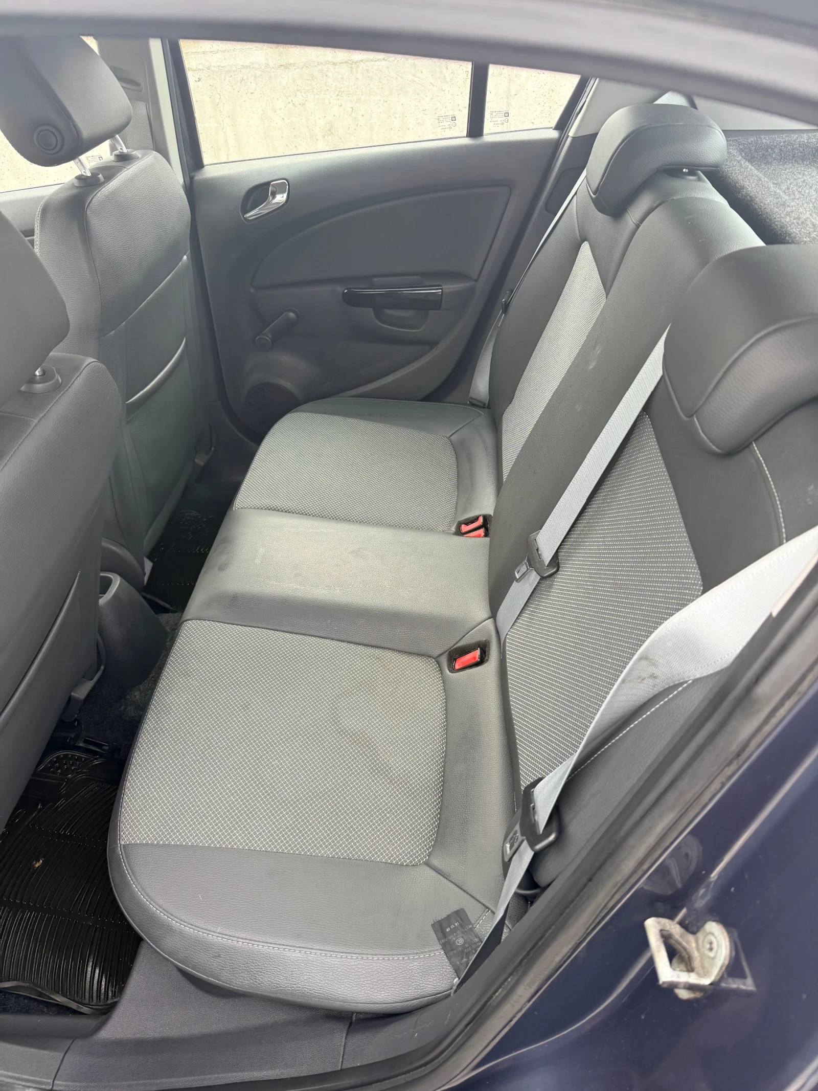 Opel Corsa 1.4 LPG - изображение 7