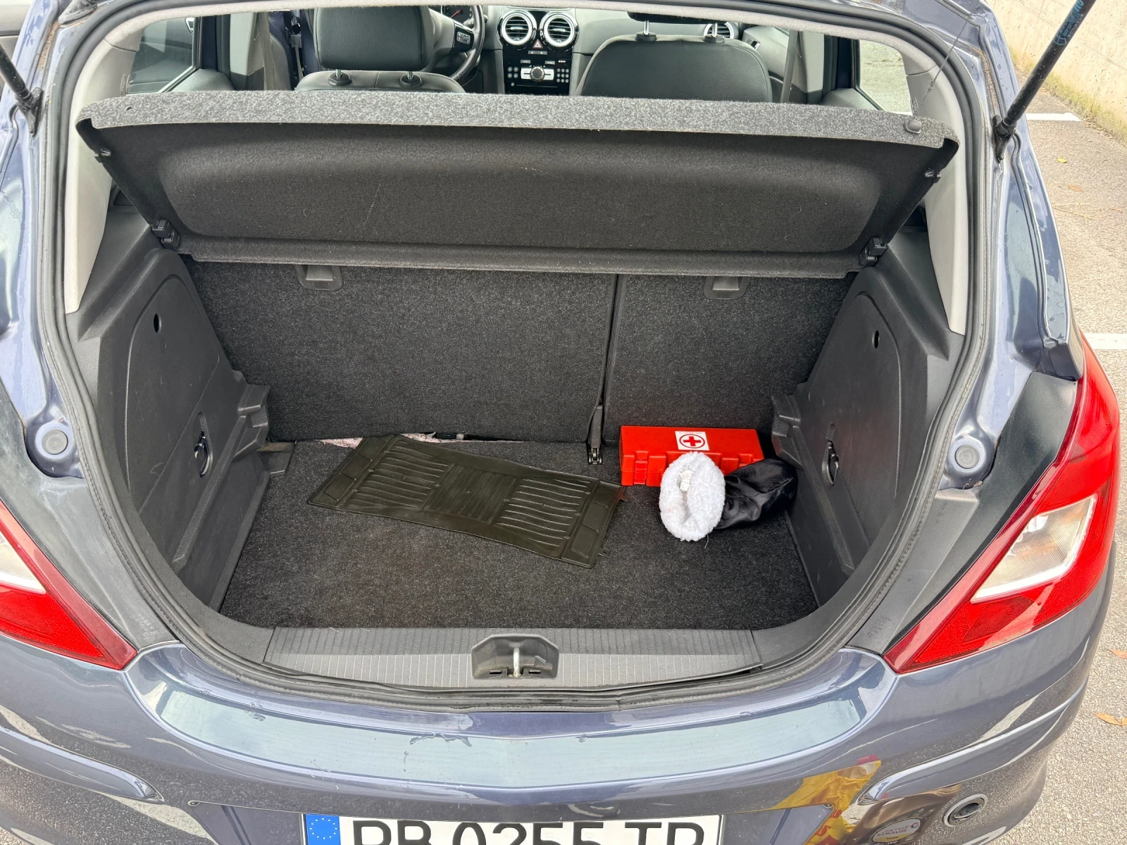 Opel Corsa 1.4 LPG - изображение 9