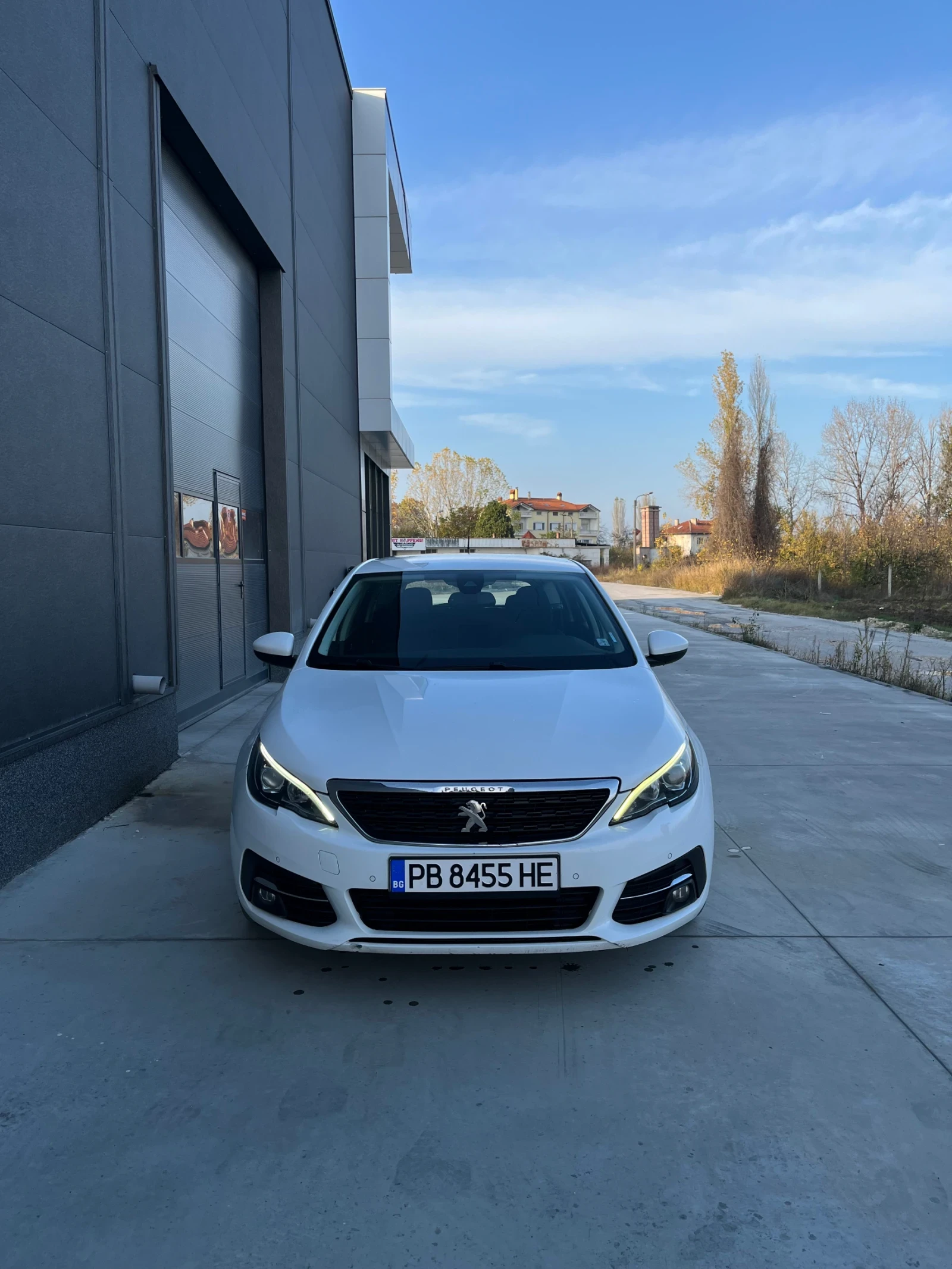 Peugeot 308 1.6 HDI FACELIFT - изображение 3