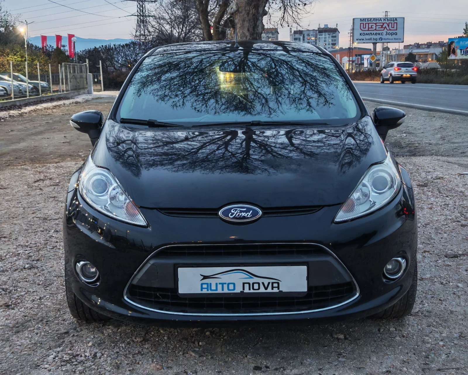 Ford Fiesta 1.4 БЕНЗИН 97 К.С. ГАЗ! УНИКАЛНО СЪСТОЯНИЕ  - изображение 2