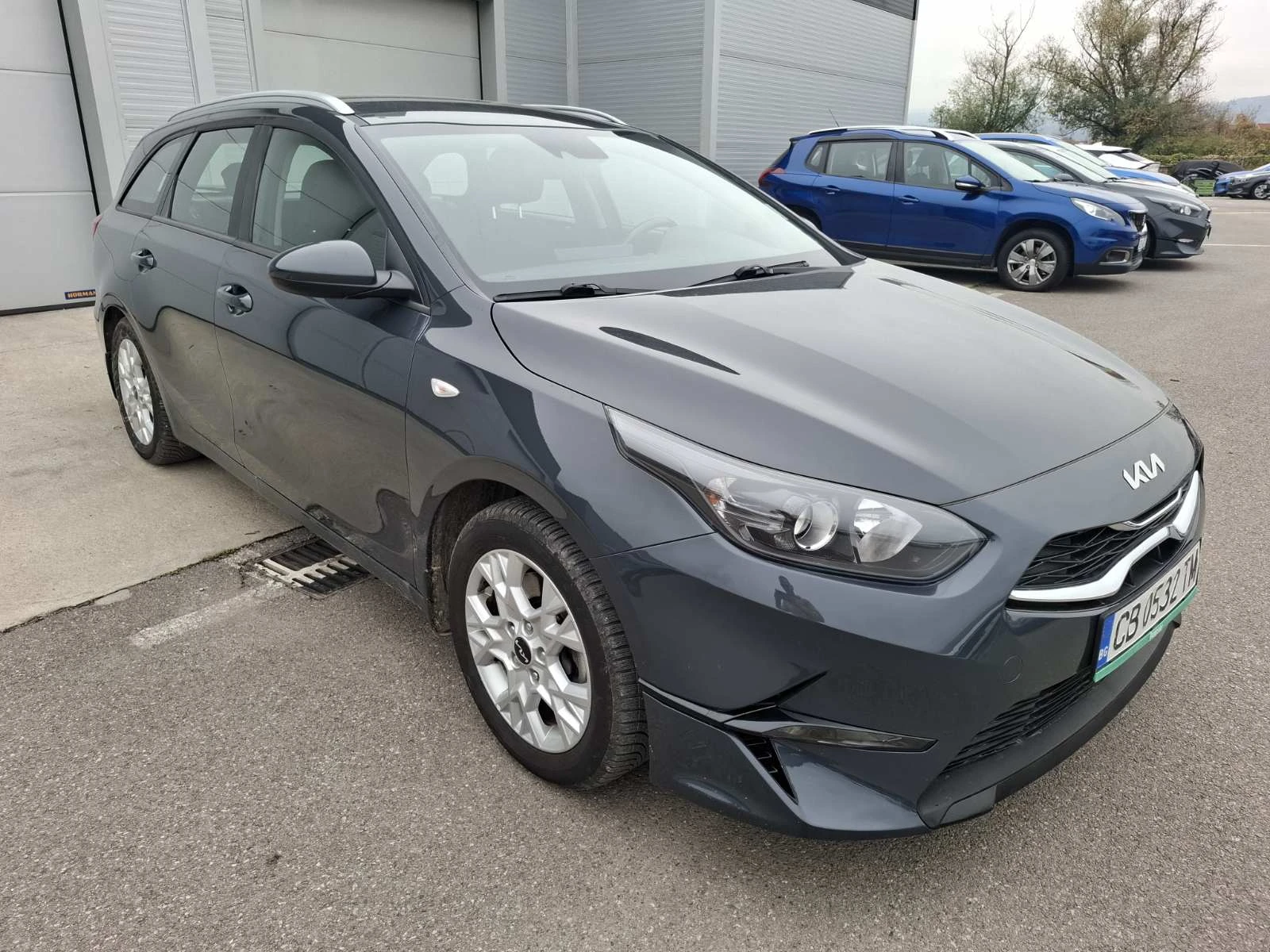 Kia Ceed 1.5 T-gdi SW Comfort Гаранция - изображение 3