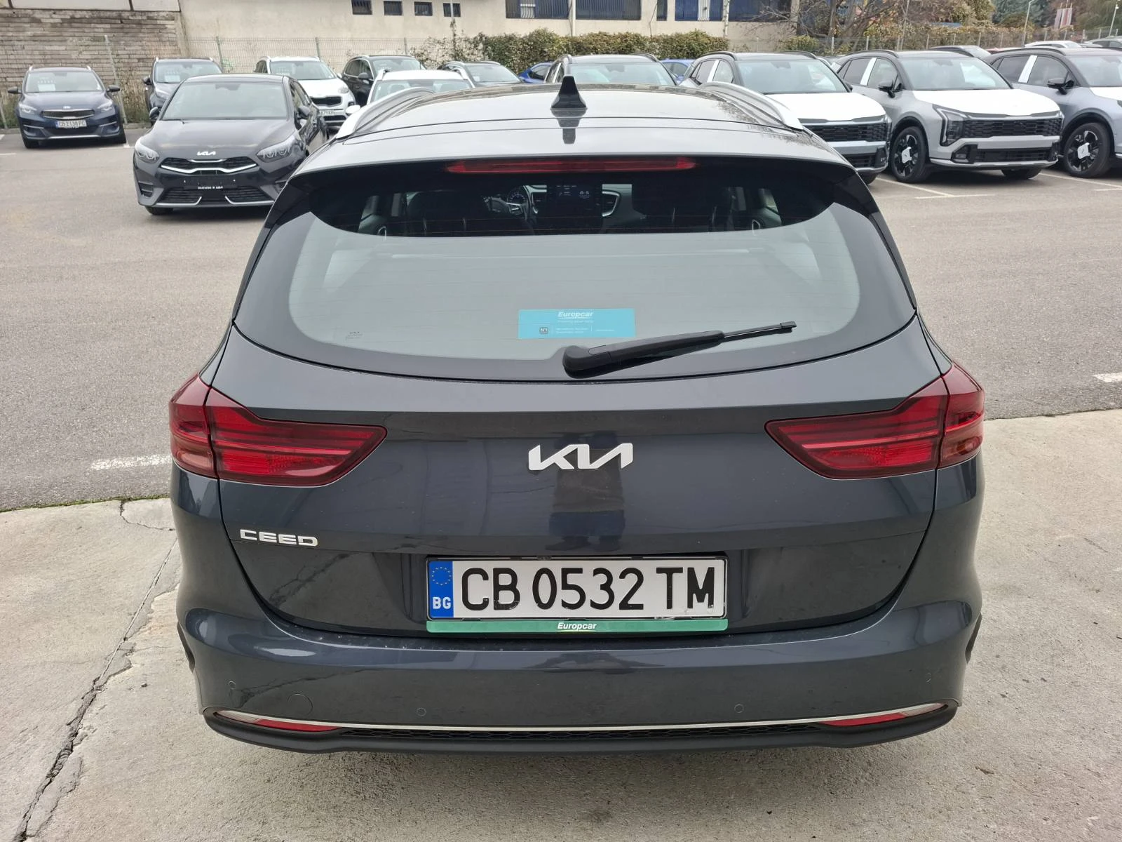 Kia Ceed 1.5 T-gdi SW Comfort Гаранция - изображение 5