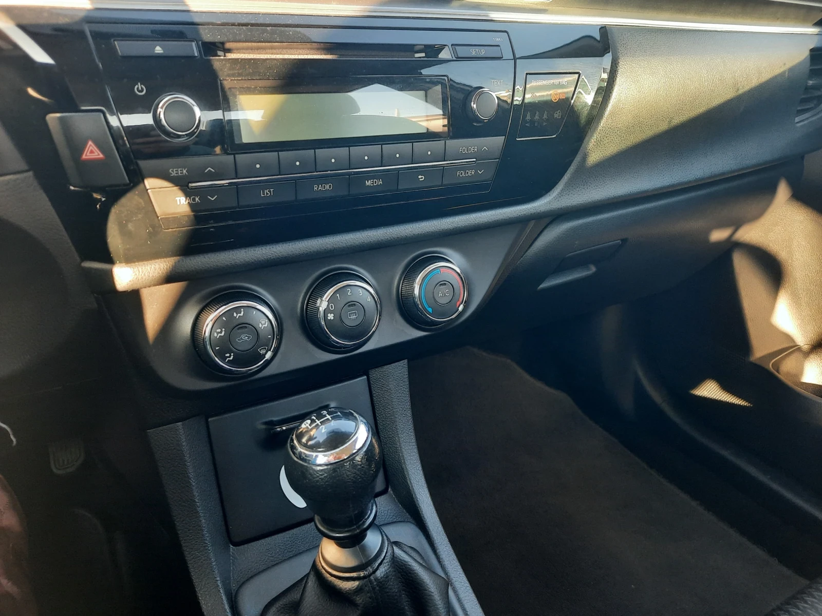 Toyota Corolla | Mobile.bg � ����������� 12