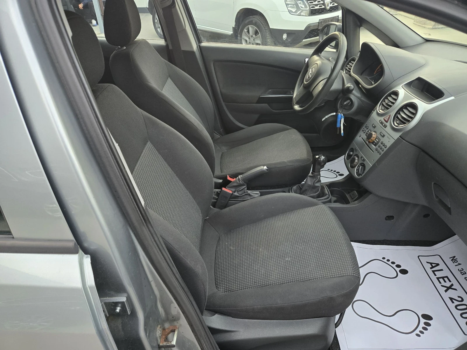 Opel Corsa  - изображение 6