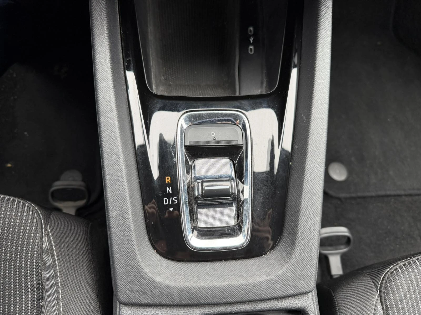 Skoda Octavia Амбишън 2, 0 TDI / 150 к.с. / Автоматик, снимка 12 - Автомобили и джипове - 54064203