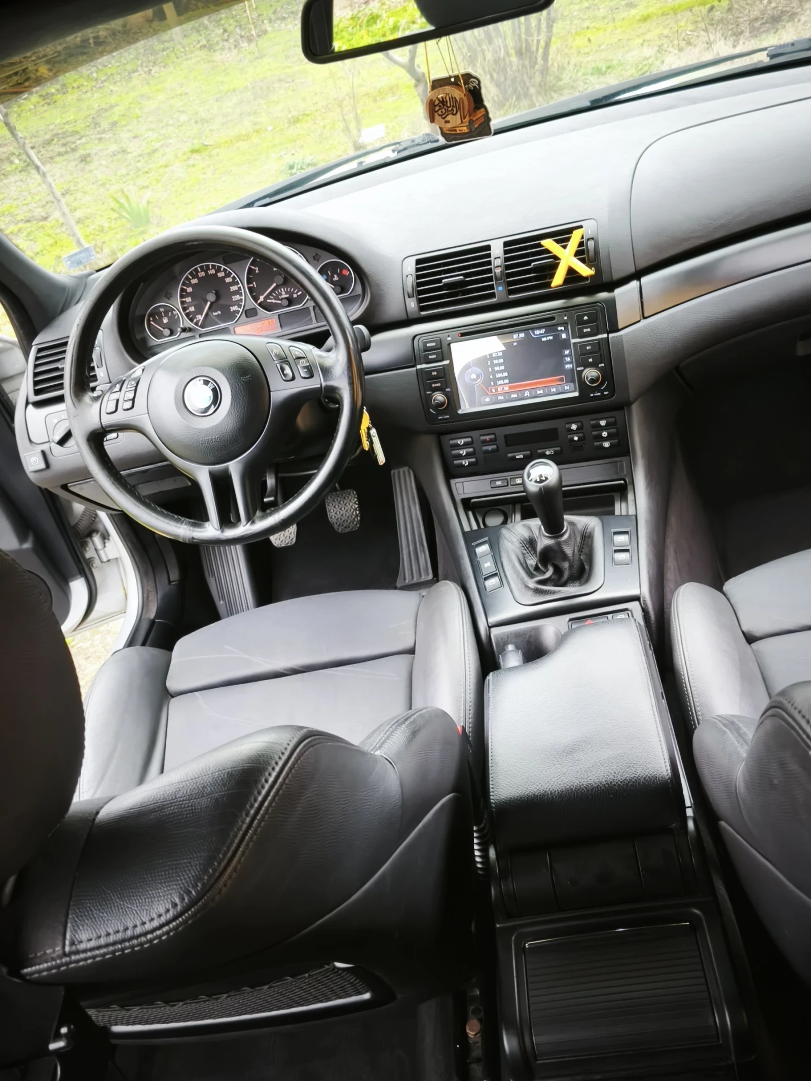 BMW 330, снимка 6 - Автомобили и джипове - 54371563