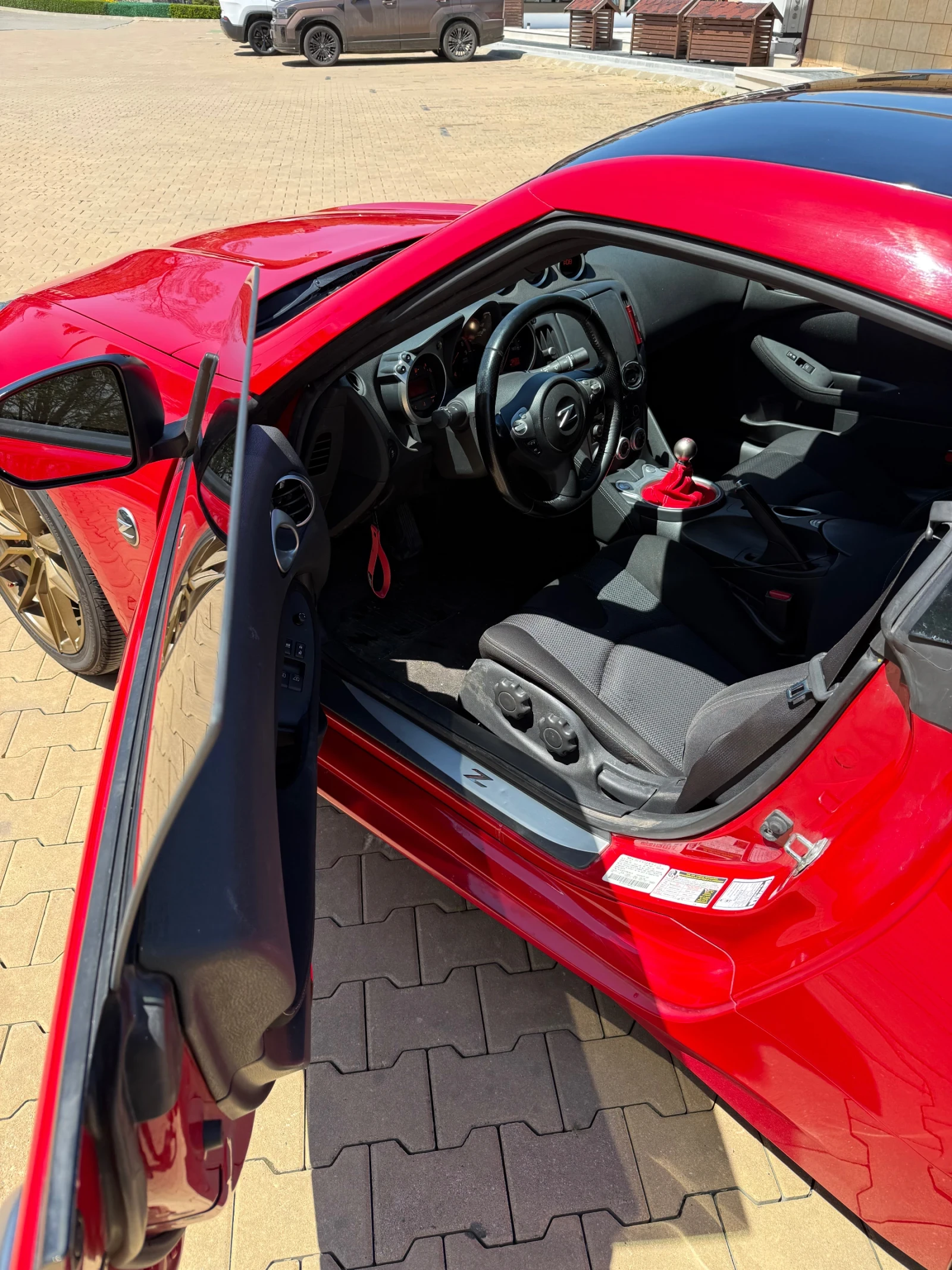 Nissan 370Z 2016г 90х км, снимка 8 - Автомобили и джипове - 54557199