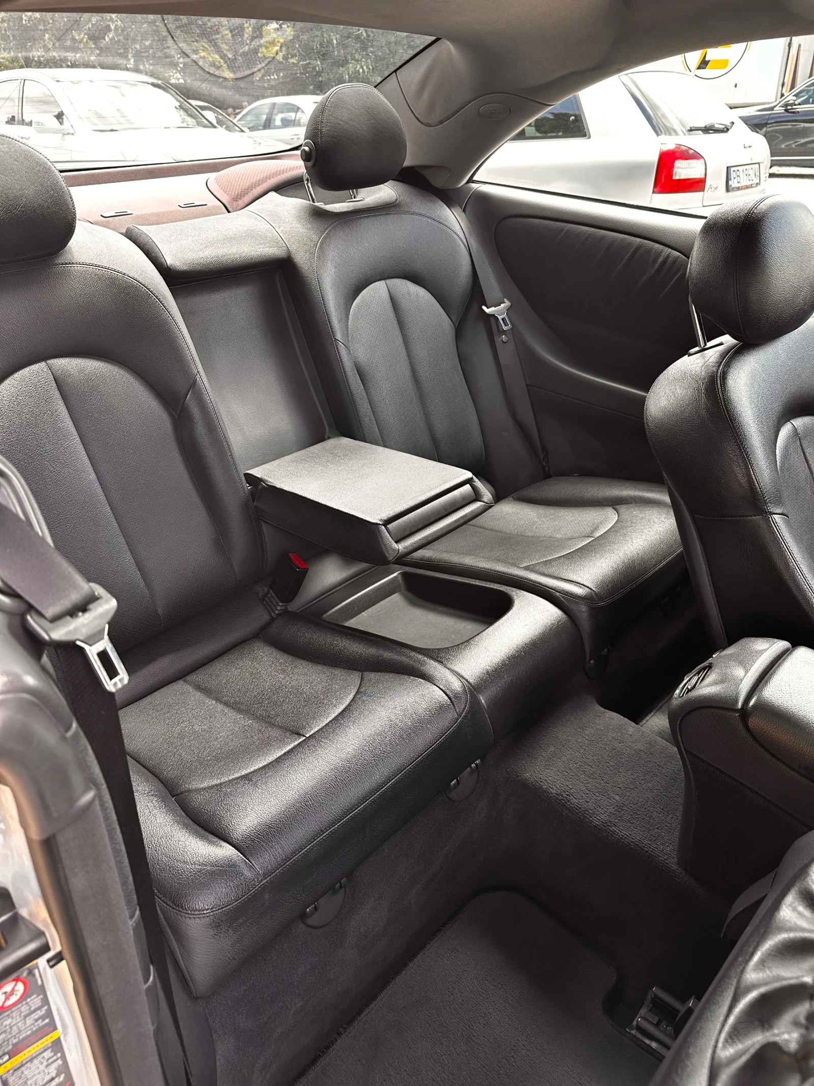 Mercedes-Benz CLK 270CDi ///AMG, снимка 10 - Автомобили и джипове - 54930033