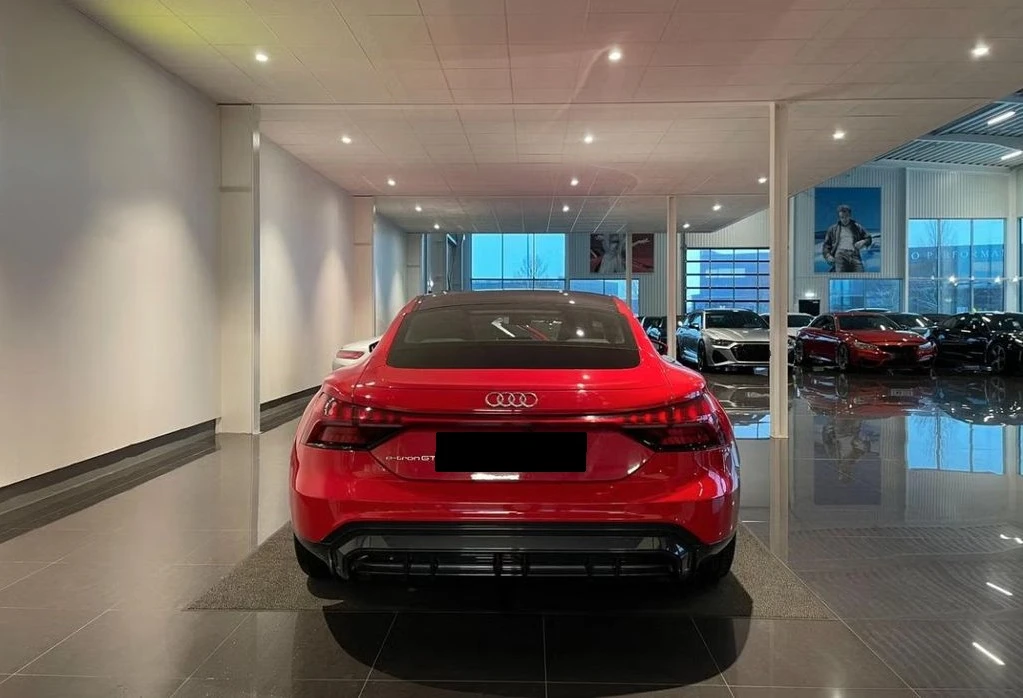 Audi E-Tron GT Quattro, снимка 4 - Автомобили и джипове - 54965760