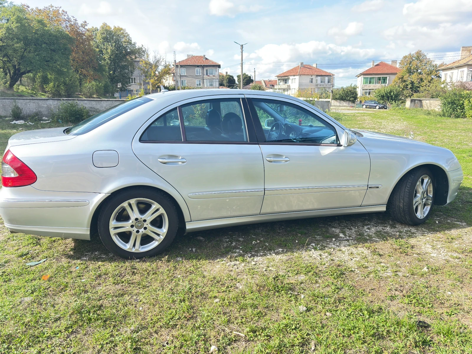 Mercedes-Benz E 280, снимка 16 - Автомобили и джипове - 55016417