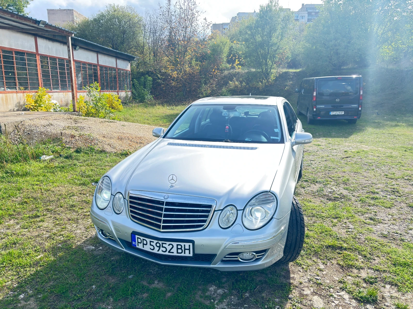 Mercedes-Benz E 280, снимка 13 - Автомобили и джипове - 55016417