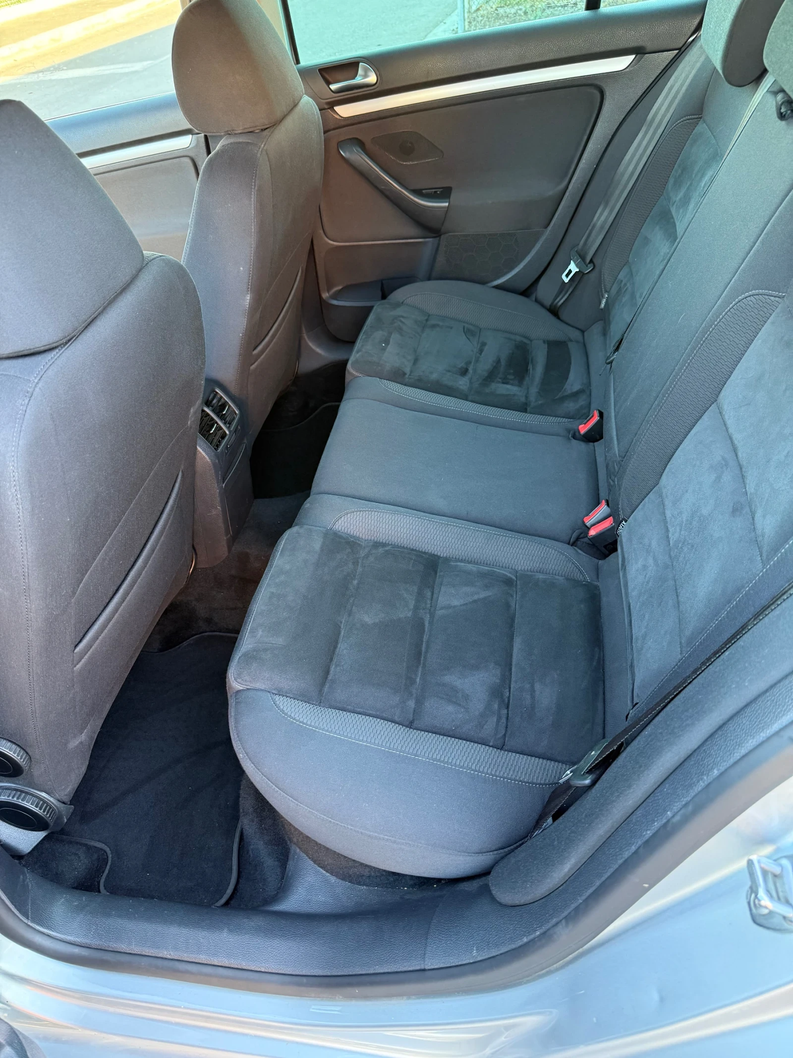 VW Golf 1.6 TDI , HIGHLINE , 4 MOTION, снимка 9 - Автомобили и джипове - 55082317