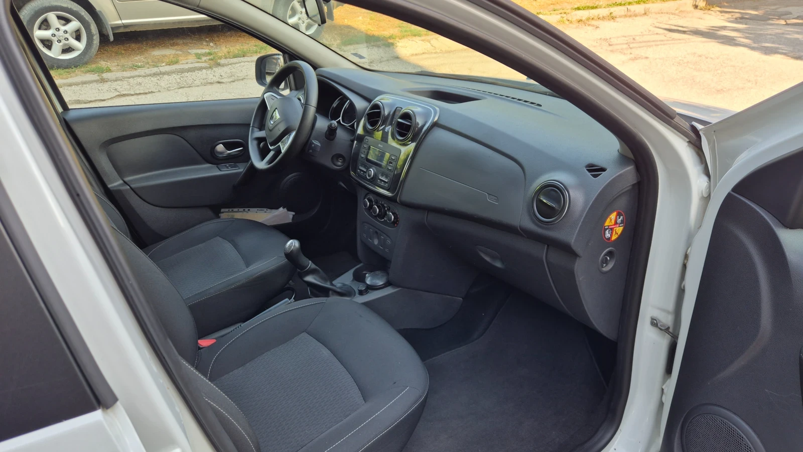 Dacia Logan MCV, снимка 12 - Автомобили и джипове - 55207656